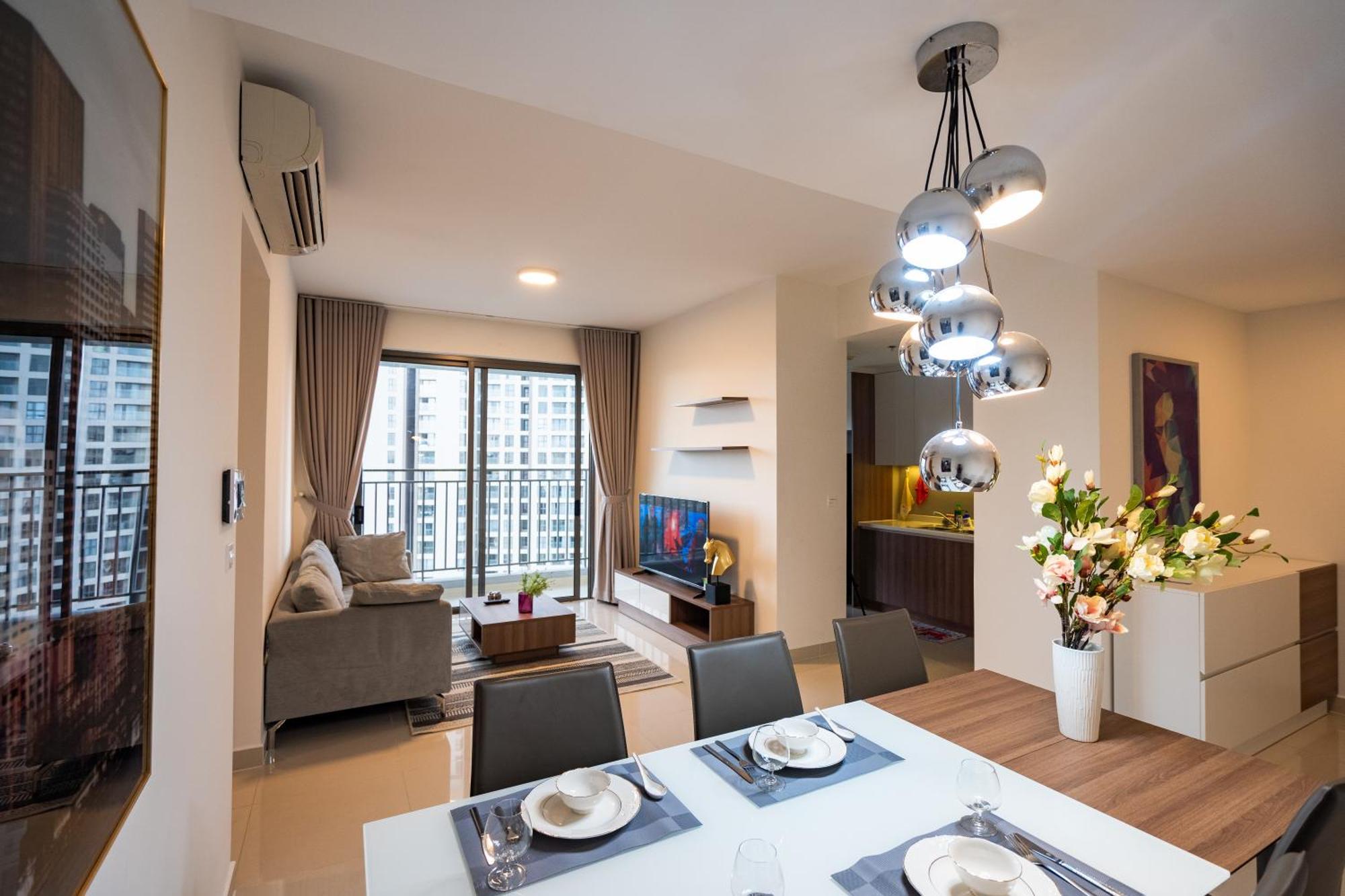Business District Rivergate - Free Pickup & Pool Căn hộ TP. Hồ Chí Minh