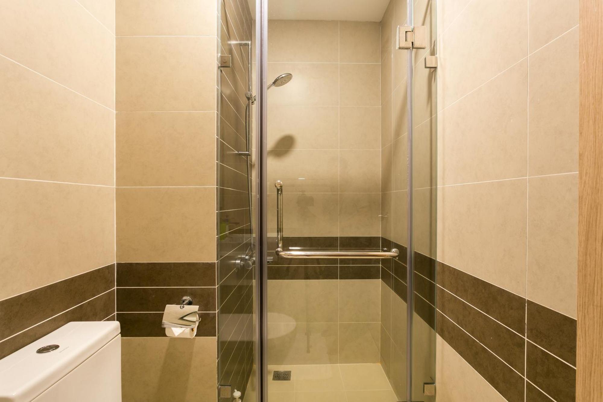 Business District Rivergate - Free Pickup & Pool Căn hộ