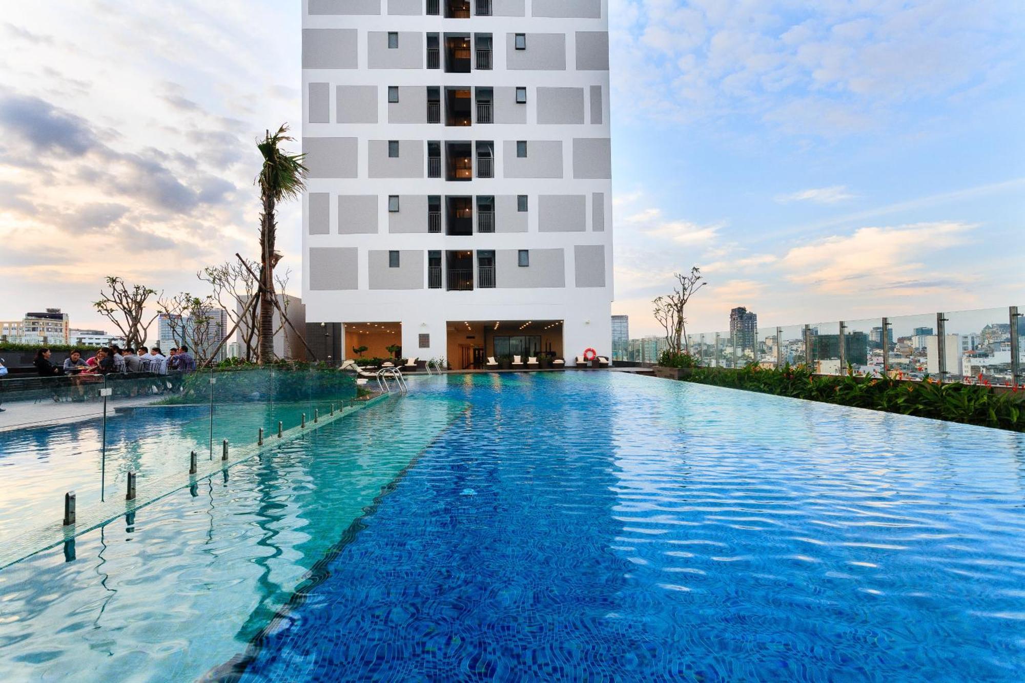 Apartment Business District Rivergate - Free Pickup & Pool